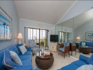Siesta Key Beach Vacation Condo Gulf Views Close to Village